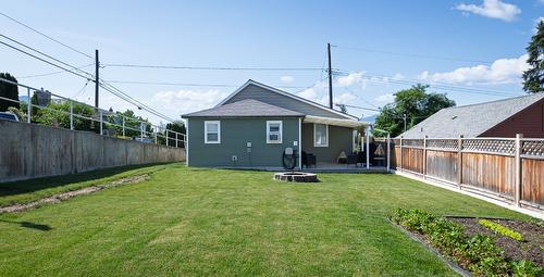 1930 Pine Street, Creston, BC - Outdoor