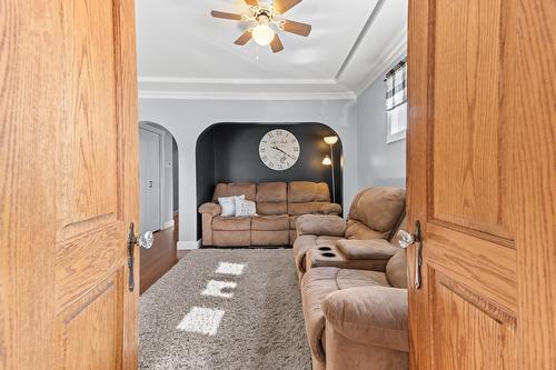 1930 Pine Street, Creston, BC - Indoor Photo Showing Other Room