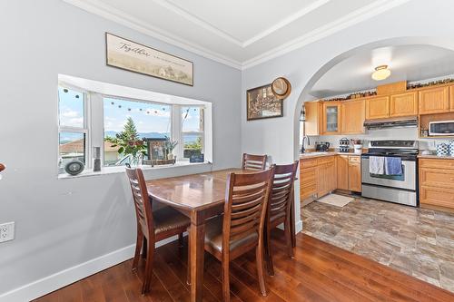 1930 Pine Street, Creston, BC - Indoor