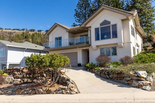 183 Magic Drive  Kelowna, BC V1V 1N2