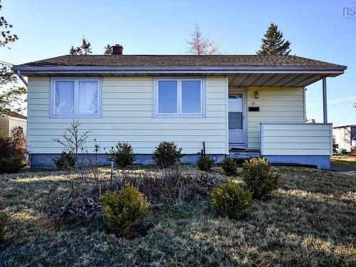 51 Mansion Avenue, Halifax, NS 