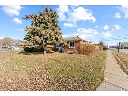 2496 Meldrum, Windsor, ON 