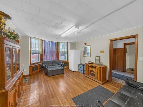801 Victoria Avenue, Windsor, ON 