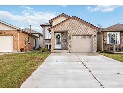 1255 THISTLEDOWN Avenue  Sarnia, ON N7S 5A8