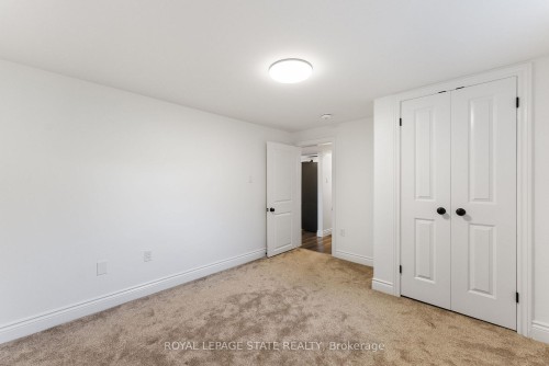 103 Wise Crescent, Hamilton, ON - Indoor Photo Showing Other Room