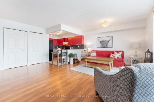 47-16 Fourth Street, Orangeville, ON - Indoor Photo Showing Living Room
