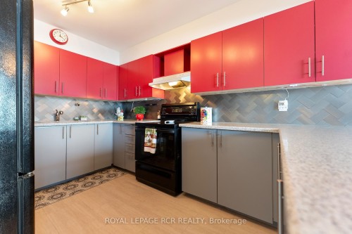 47-16 Fourth Street, Orangeville, ON - Indoor Photo Showing Kitchen