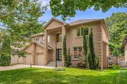 20 Hurlingham Crescent  Toronto, ON M3B 2R1