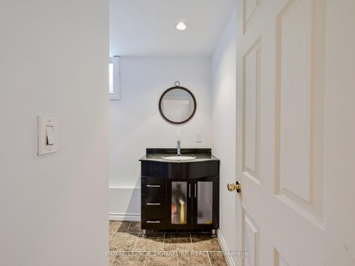 1195 Chada Avenue, Mississauga, ON - Indoor Photo Showing Other Room