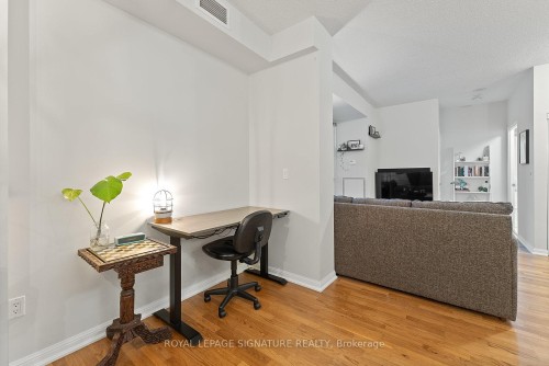 316-628 Fleet Street, Toronto, ON - Indoor