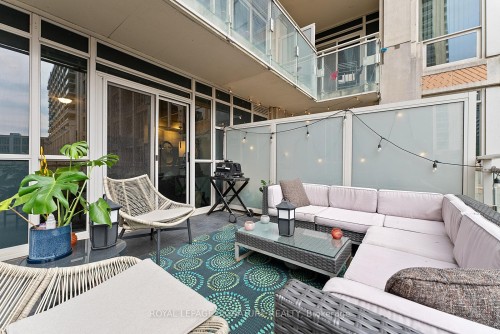 316-628 Fleet Street, Toronto, ON - Outdoor With Exterior