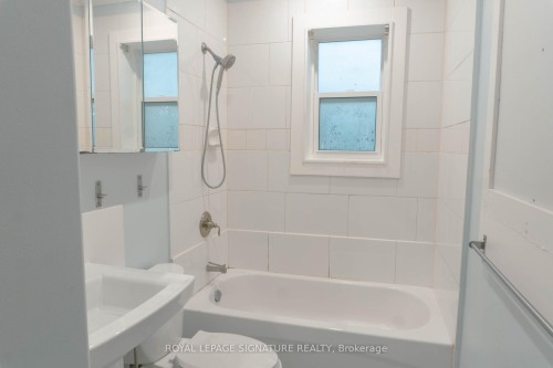 83 Hammond Road, Mississauga, ON - Indoor Photo Showing Bathroom