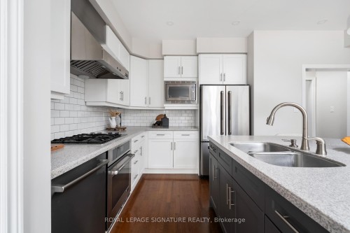 89 Winners Circle, Toronto, ON 