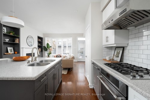 89 Winners Circle, Toronto, ON 