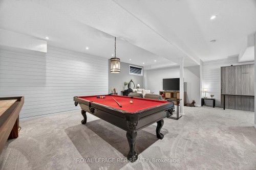 2 Irwin Crescent, New Tecumseth, ON - Indoor Photo Showing Other Room