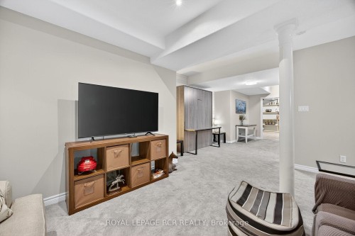 2 Irwin Crescent, New Tecumseth, ON - Indoor