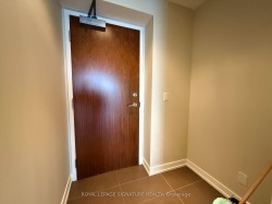 2113-170 Fort York Boulevard  Toronto, ON M5V 0E6