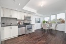 502-3520 Danforth Avenue, Toronto, ON  - Indoor Photo Showing Kitchen With Stainless Steel Kitchen With Upgraded Kitchen 