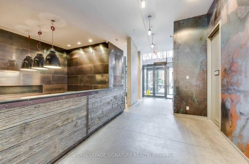 402-5 St Joseph Street, Toronto, ON - Indoor Photo Showing Other Room