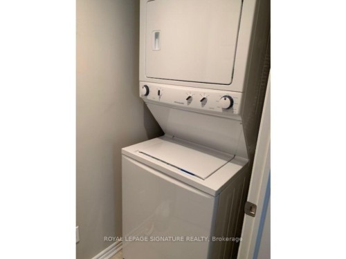 36 Daylily Lane, Kitchener, ON - Indoor Photo Showing Laundry Room