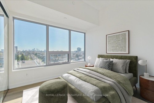 701-2433 Dufferin Street, Toronto, ON - Indoor Photo Showing Bedroom
