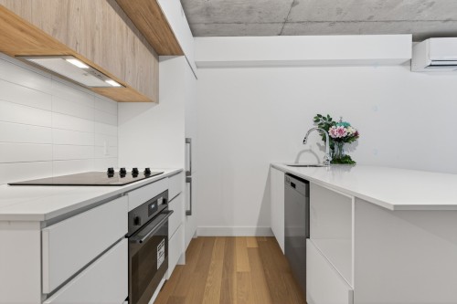 Kitchen - 309-1 Av. Viger O., Montréal (Ville-Marie), QC - Indoor