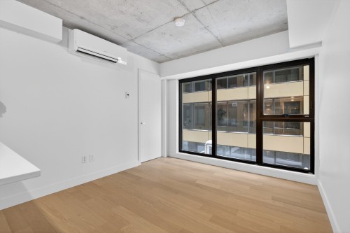 Living room - 309-1 Av. Viger O., Montréal (Ville-Marie), QC - Indoor Photo Showing Other Room