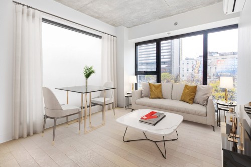 Living room - 407-1 Av. Viger O., Montréal (Ville-Marie), QC - Indoor Photo Showing Living Room