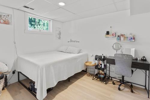 1508 Scott Street, Creston, BC - Indoor