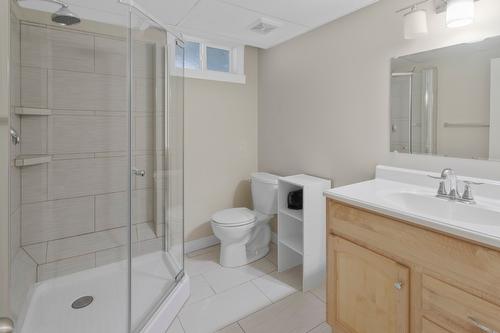 1508 Scott Street, Creston, BC - Indoor Photo Showing Bathroom