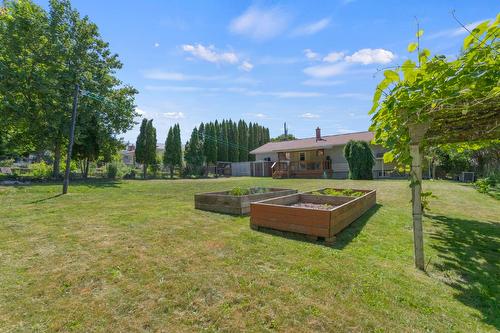 1508 Scott Street, Creston, BC - Outdoor