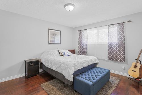 1508 Scott Street, Creston, BC - Indoor Photo Showing Bedroom