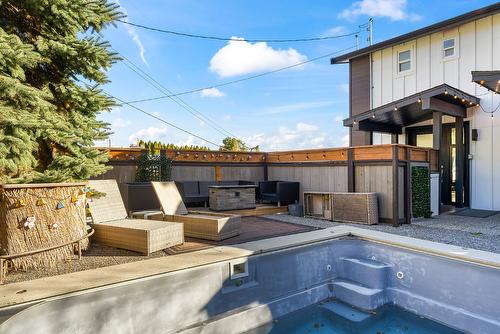 3069 Ourtoland Road, West Kelowna, BC - Outdoor