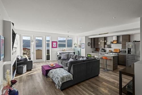 3069 Ourtoland Road, West Kelowna, BC - Indoor