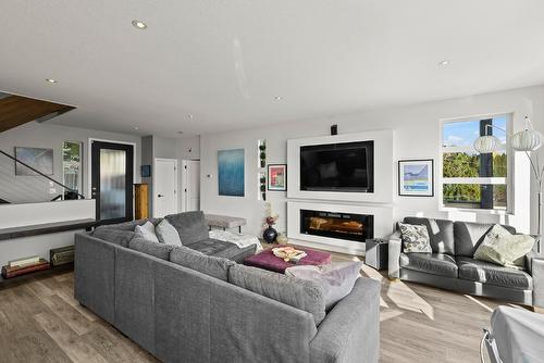 3069 Ourtoland Road, West Kelowna, BC - Indoor Photo Showing Living Room With Fireplace