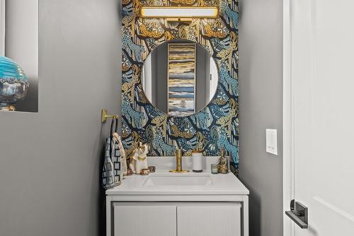 3069 Ourtoland Road, West Kelowna, BC - Indoor