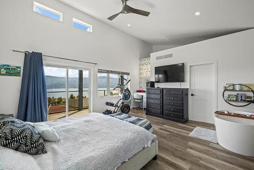 3069 Ourtoland Road, West Kelowna, BC - Indoor Photo Showing Bedroom