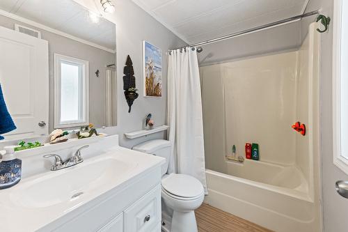 5807 Birch Avenue, Kitchener, BC 