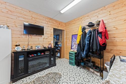 5807 Birch Avenue, Kitchener, BC 