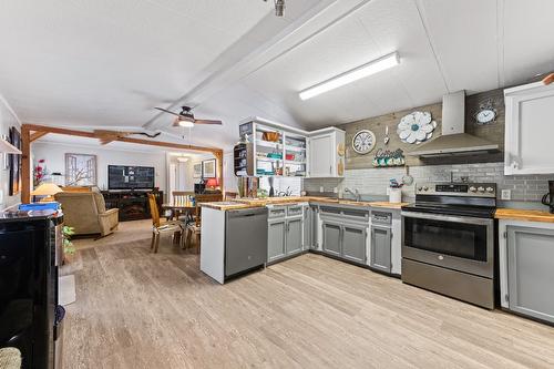 5807 Birch Avenue, Kitchener, BC 