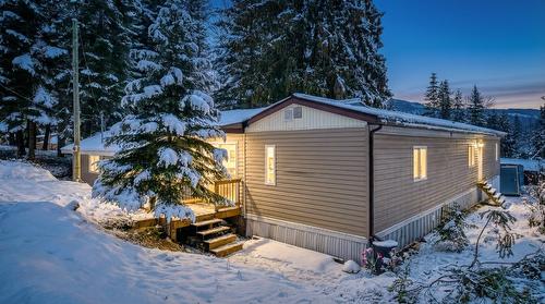 5807 Birch Avenue, Kitchener, BC 