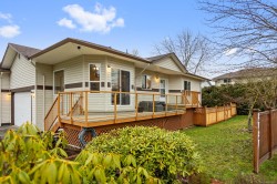 101-2727 1st St  Courtenay, BC V9N 9C8