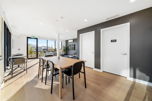 100-3564B Ryder Hesjedal Way, Colwood, BC - Indoor Photo Showing Dining Room