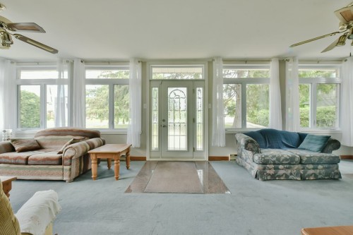Salon - 500 Ch. De La Rabastalière E., Saint-Bruno-De-Montarville, QC - Indoor Photo Showing Living Room