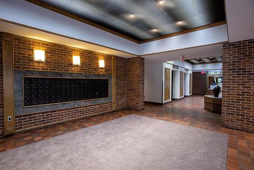 808-255 Wellington Cr, Winnipeg, MB 