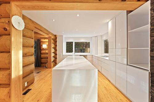 Cuisine - 365 Ch. Martin-Prévost, Sainte-Béatrix, QC - Indoor Photo Showing Other Room