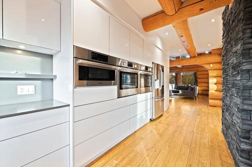 Cuisine - 365 Ch. Martin-Prévost, Sainte-Béatrix, QC - Indoor Photo Showing Other Room