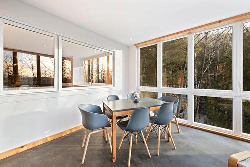 Solarium/Verrière - 365 Ch. Martin-Prévost, Sainte-Béatrix, QC - Indoor Photo Showing Dining Room