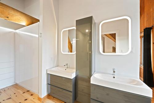 Salle de bains attenante à la CCP - 365 Ch. Martin-Prévost, Sainte-Béatrix, QC - Indoor Photo Showing Bathroom