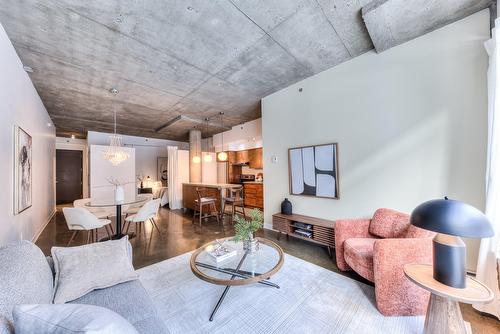 Living room - 117-55 Rue Molière, Montréal (Villeray/Saint-Michel/Parc-Extension), QC - Indoor Photo Showing Other Room